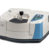 Nicolet iS20 FTIR 光谱仪